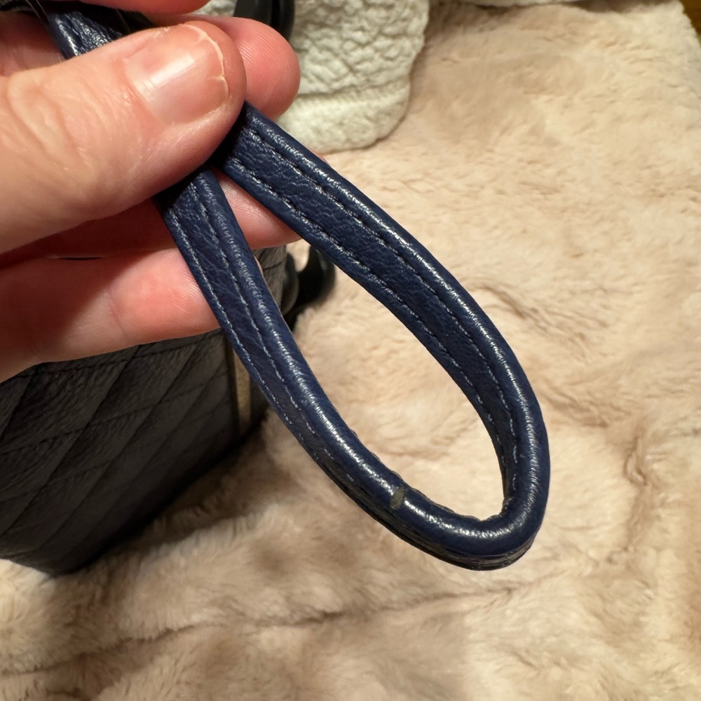 Steve Madden Blue Quilted Women's‎ Wallet - Picture 6 of 11